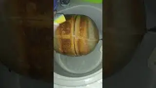 Найти дырку в груше гидроакуумулятора 😉