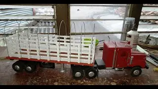trailer tractomula en madera video 1 de 2