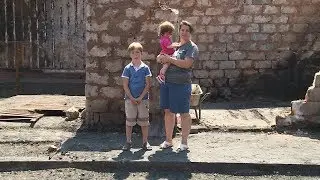 Мама і четверо дітей залишилися на вулиці. Вогонь знищив все, окрім Біблії