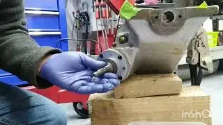 Harrison Horizontal/Vertical Mill Restoration Part Three - Measuring Threads on leadscrew