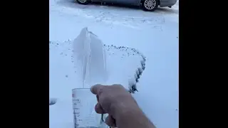 Water Turns to Snow Instantly - in Kentucky! Dec 23, 2022 -6 F