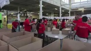 Volunteers at the Daily Bread Food Bank in Time Lapse - by Fotowurx