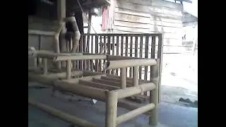 MEMBUAT KURSI BAMBU PLUS MEJA DITENGAH