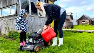 Муж Вернулся / Цыплята растут / Первый Покос и Купание😅 Купили Золотой Арбуз 🍉