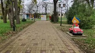 Парк, Наконец нашли кота! Идёт сборка ледового катка!