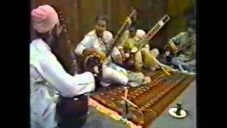 Shujaat Khan Teaches Rag Yamani