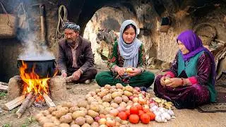 Traditional Afghan Chicken Gizzard, Liver & Potato Stew Over Fire! 🔥 | Real Village Life 