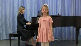 Муз. В. Блага, сл. М. Везели, перевод М. Кравчука. 