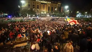 Mbështetësit e opozitës gjeorgjiane dalin në rrugë pas zgjedhjeve të diskutueshme