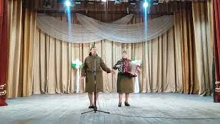 "Танкисты"-сл.и муз.народные. Исполняет Светлана Коток аккомп. Н.Дегдярёва Центр культуры г.Хойники.