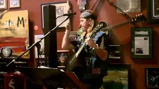 TMoody LIVE acoustic show shred clip
