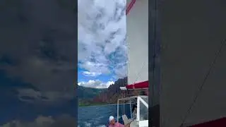 #Sailing Nā Pali Coast ⚓️