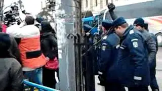 Prim-ministrii Vlad Filat și Mihai Răzvan