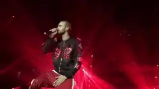 Макс Барских в красной лазерной куртке УНИКАЛЬНОЕ ВЫСТУПЛЕНИЕ "ОТПУСТИ" Stereo Plaza 4.11.2016