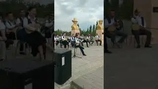 Серік Бақытжан “Ақ сиса”.