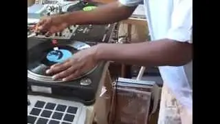 Ableton Live 5.2 turntable set. 2