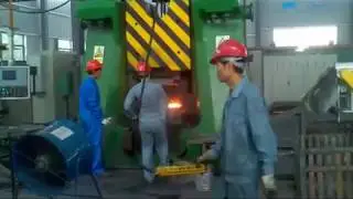 How It's made forge caterpillar track on C92K 80kj CNC die forging hammer