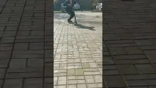 трюки на самокате 