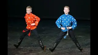 Русская пляска, Ансамбль 