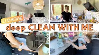 MOTHS AGAIN 🙄 DEEP KITCHEN CLEANING 🫧