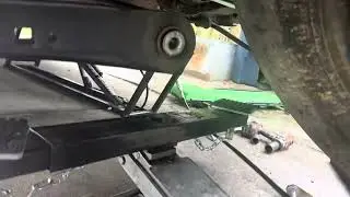 2007 Ford expedition, rear shock replacement (highlight video)