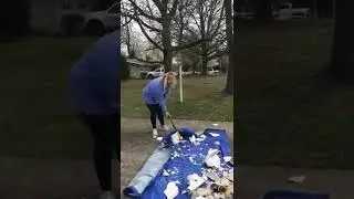 Amanda Smashing Toilet