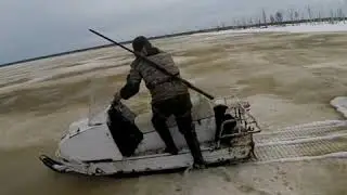 Через озеро! На легендарных снегоходах!!!
