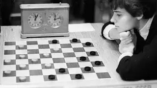 Draughts. How to play at the end of the game?