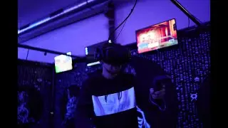 Dein Spot für Weihnachtsfeiern, Teambuilding, Ausgehen - 7th Space Virtual Reality Lounge!🚀