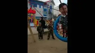 Прикольные качели в Якутии площадка Водяново
