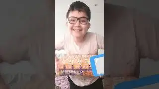 Когда мама с младшей сестрой вернулись из магазина