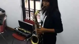 Olorun, to da awon....... Eyin ni mo fi ope mi Fun (Sax Cover)