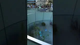 Mikro Sprühnebel in Trichter