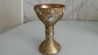 Кубок своими руками из пластиковой бутылки.