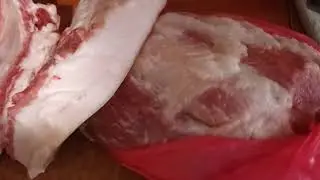 УКРАИНА  СВЕЖИНА  СЕЛЬСКИЕ  ЦЕНЫ  НА  ДОМАШНЕЕ  МЯСО  ПЕРЕД  НОВЫМ  ГОДОМ  СОВЕТУЕМ  ЕГО  ПОСМОТРЕТЬ