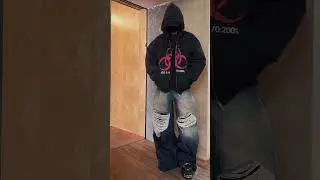 Styling VETEMENTS x New Rock boots