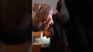 Costco Garlic Wings are SURPRISING ME! 🥲 #foodreview #dinnerideas #chickenwings