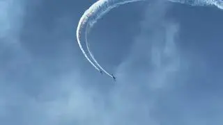 MATT HALL AND EMMA MCDONALD AEROBATICS AT THE PACIFIC AIRSHOW GOLD COAST//#pacificairshow #goldcoast