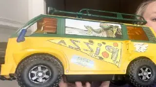 Teenage Mutant Ninja Turtles  Mutant Mayhem Pizza Fire Delivery Van by Playmates Toys