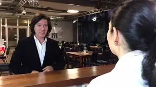 Dean Baykan "Am Flughafen"