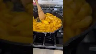Skillet Peach Cobbler
