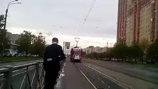 Трамвай 25 1120 ЛВС-2005 военной, 45 1410 ЛМ-2008 Военный