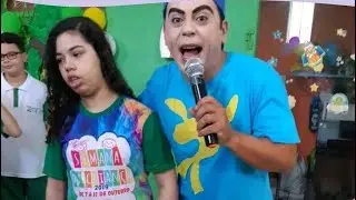O cover do Luccas Neto é muito engraçado KKK