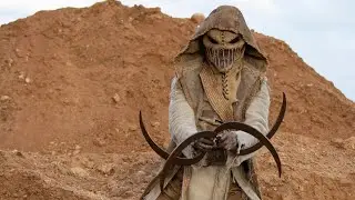 Buugeng show by Martin Mart. Cosplay Scarecrow buugeng performance