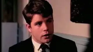 Rudy (1993) trailer