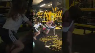 Daughter Beats Father in Box Fight 😅 Fun Father-Daughter Battle