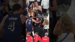 Stephen curry celebrates with the family
