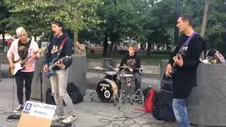 WD - Муравейник (Кино В. Цой cover) Москва Новокузнецкая.