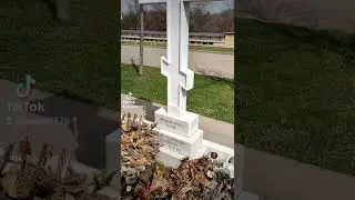 могила Георгия Тараторкина