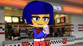 Wally tries the Grimace Shake :)